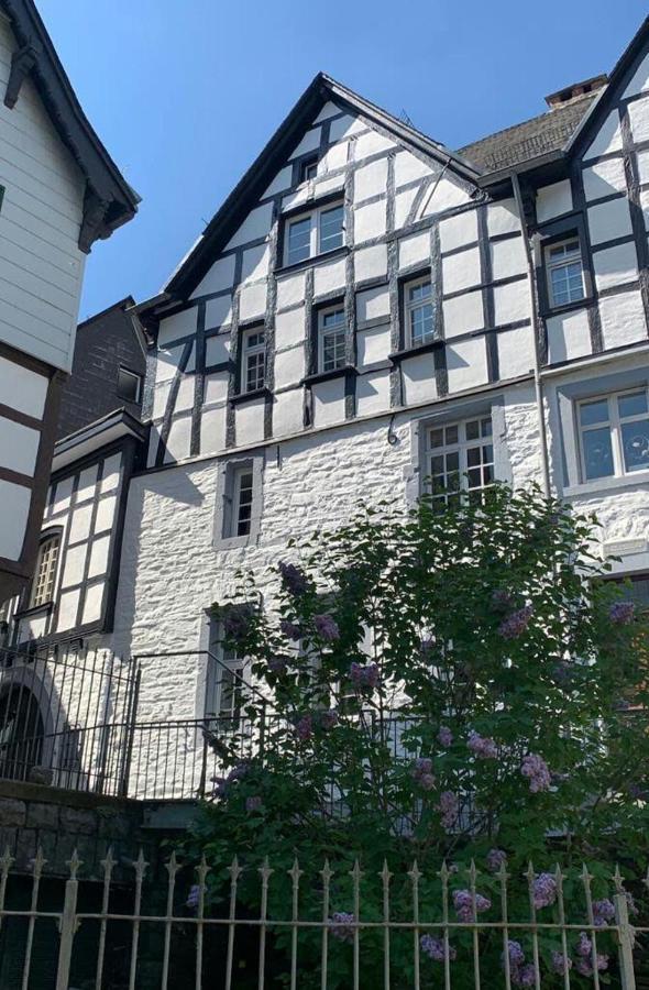 Manoir -1654- Historisch Schlafen In Monschaus Altstadt ภายนอก รูปภาพ