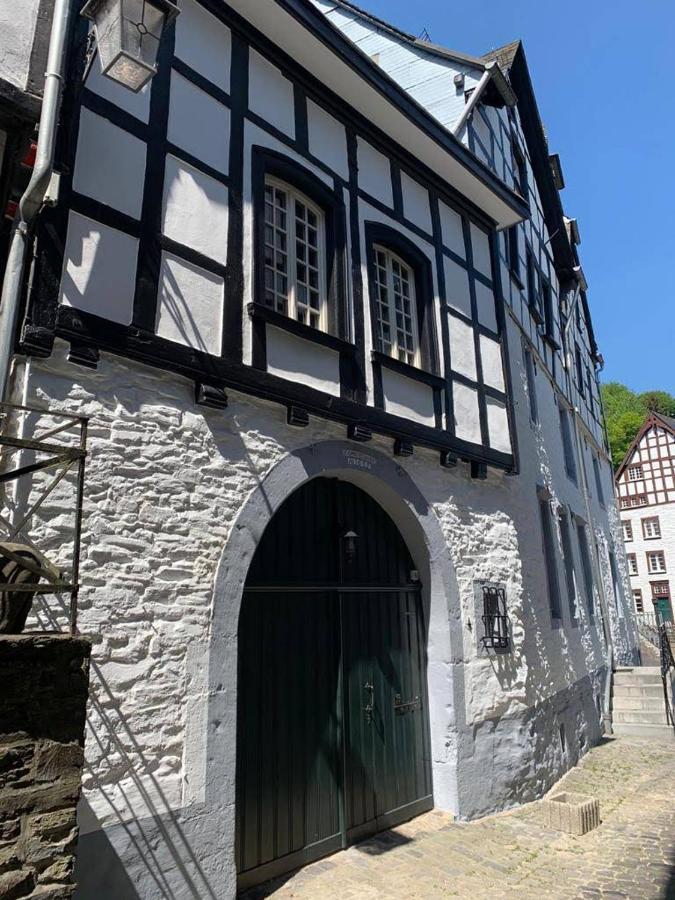 Manoir -1654- Historisch Schlafen In Monschaus Altstadt ภายนอก รูปภาพ